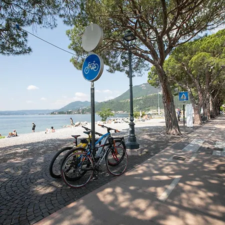 Julia's House Lakeview & Shared Pool - Happy Toscolano-Maderno